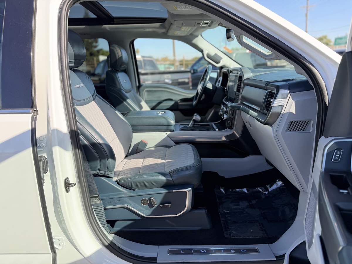 Ford F-150 photo 11