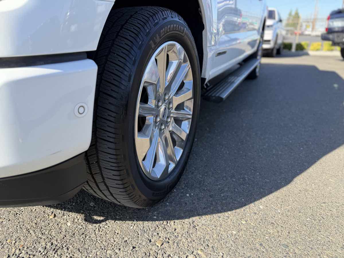 Ford F-150 photo 14