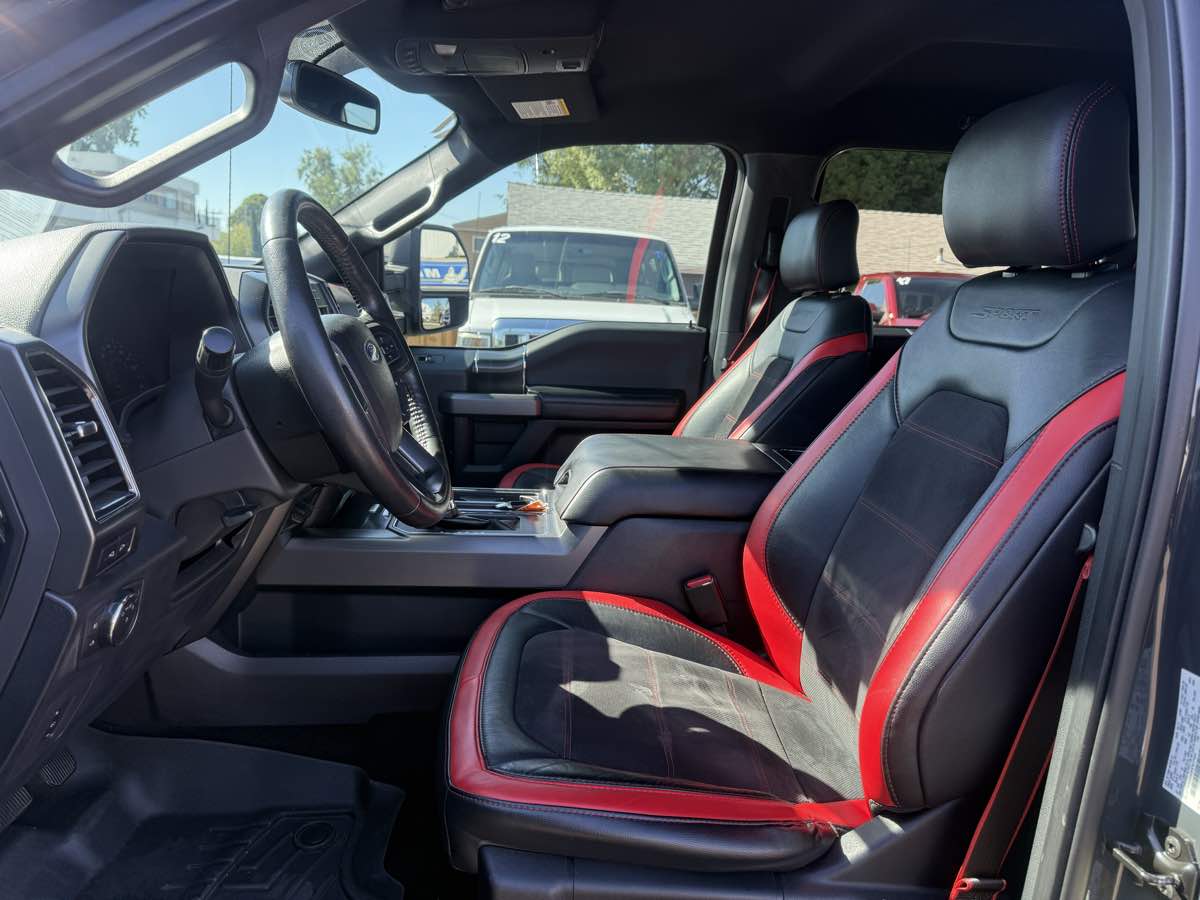 Ford F-150 photo 9