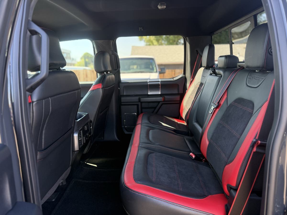 Ford F-150 photo 10