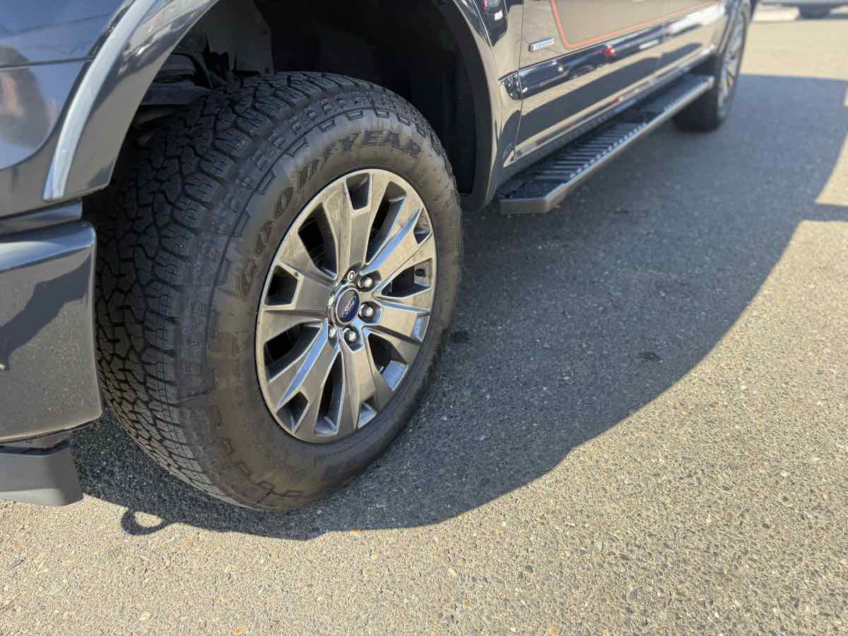 Ford F-150 photo 14