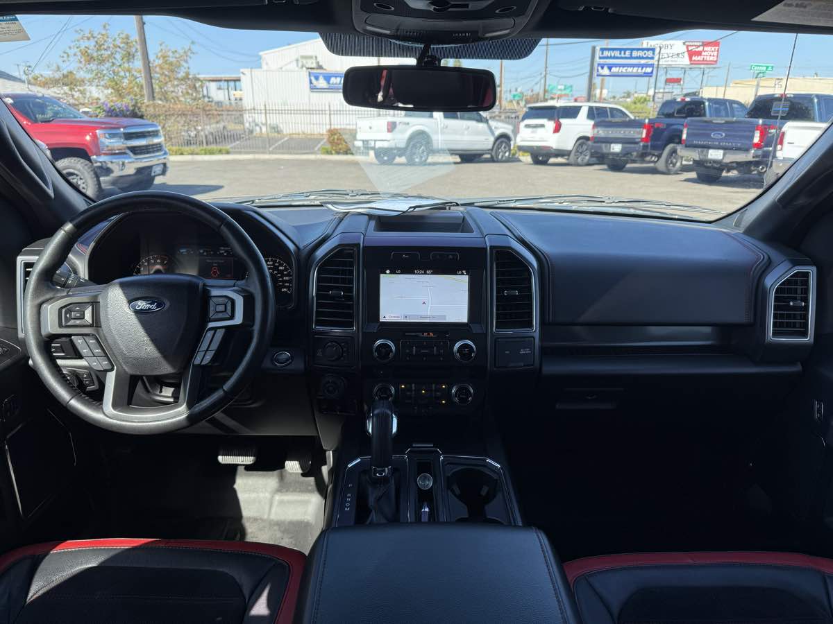 Ford F-150 photo 8