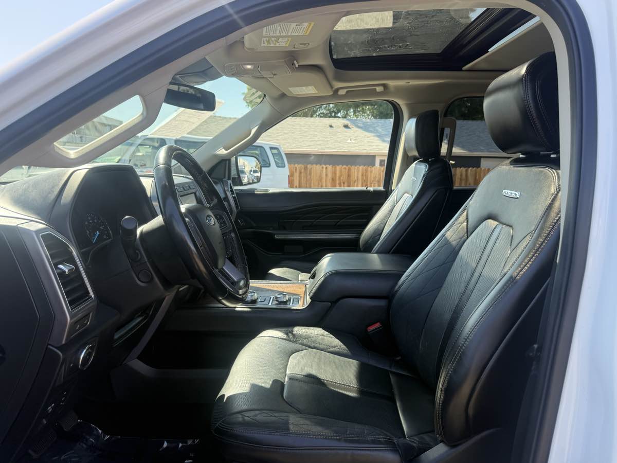 Ford Expedition photo 10