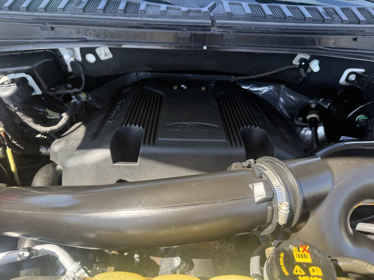 Ford Expedition photo 14