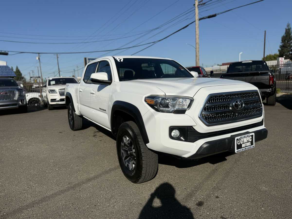 Toyota Tacoma photo 6