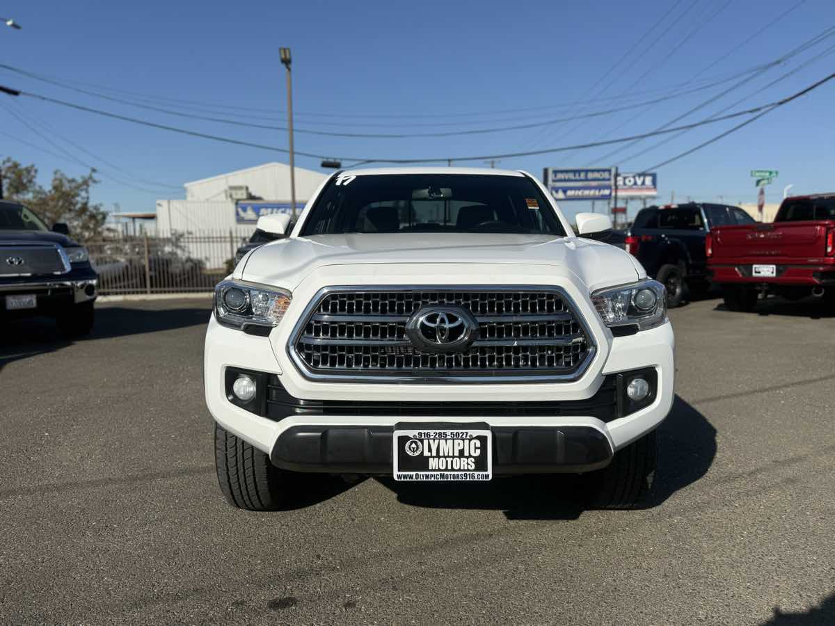 Toyota Tacoma photo 7