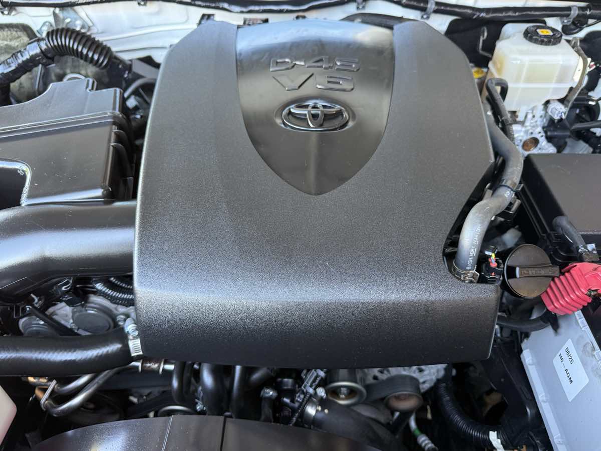 Toyota Tacoma photo 13