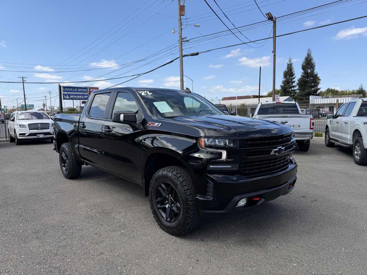 Chevrolet Silverado photo 6