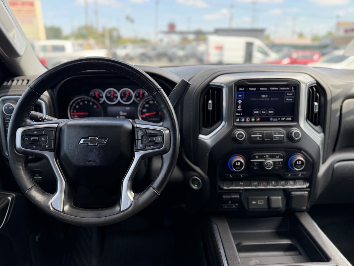 Chevrolet Silverado photo 8