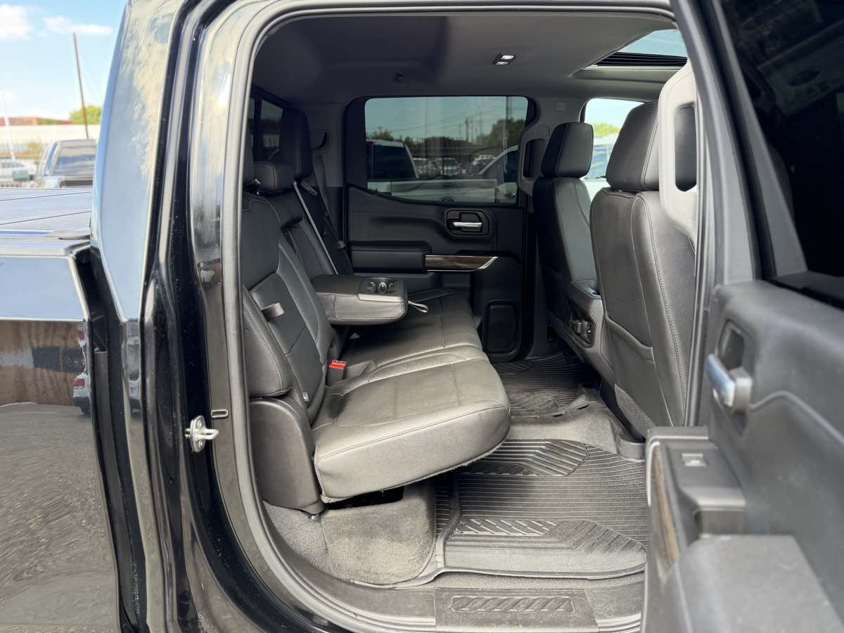 Chevrolet Silverado photo 12