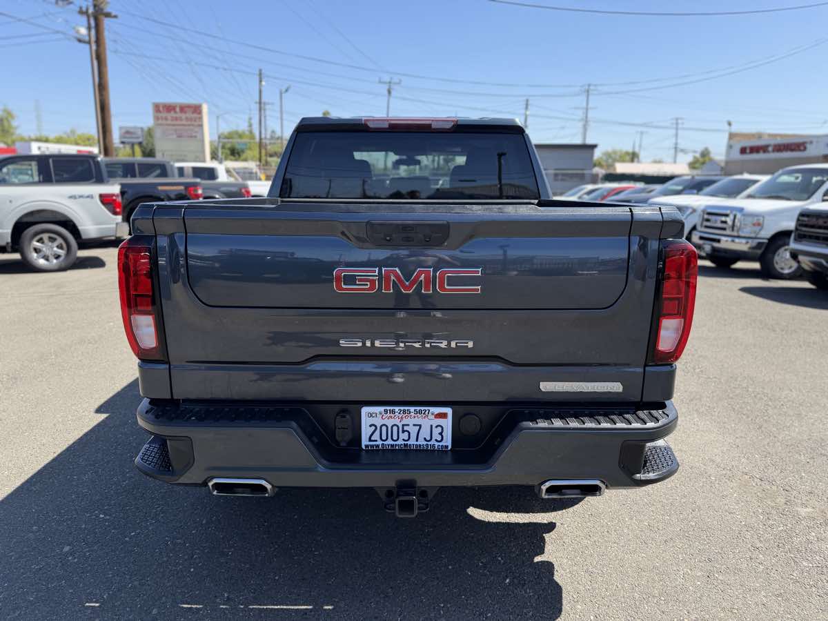 GMC Sierra photo 3