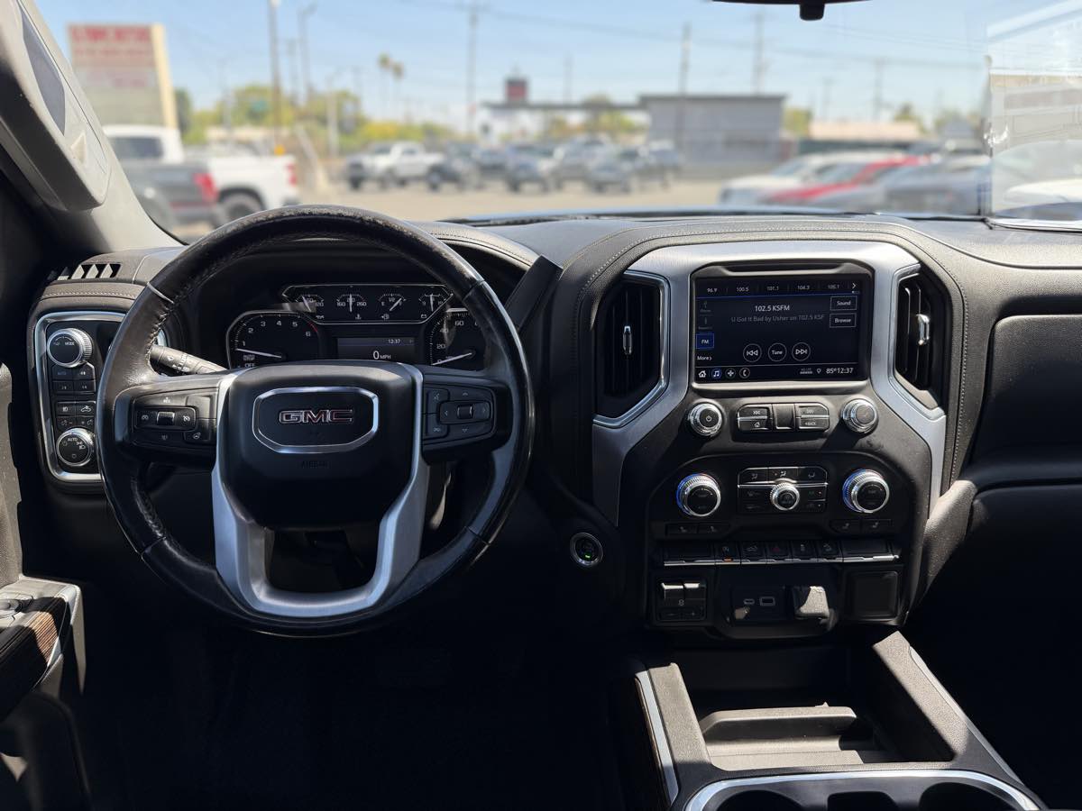 GMC Sierra photo 8