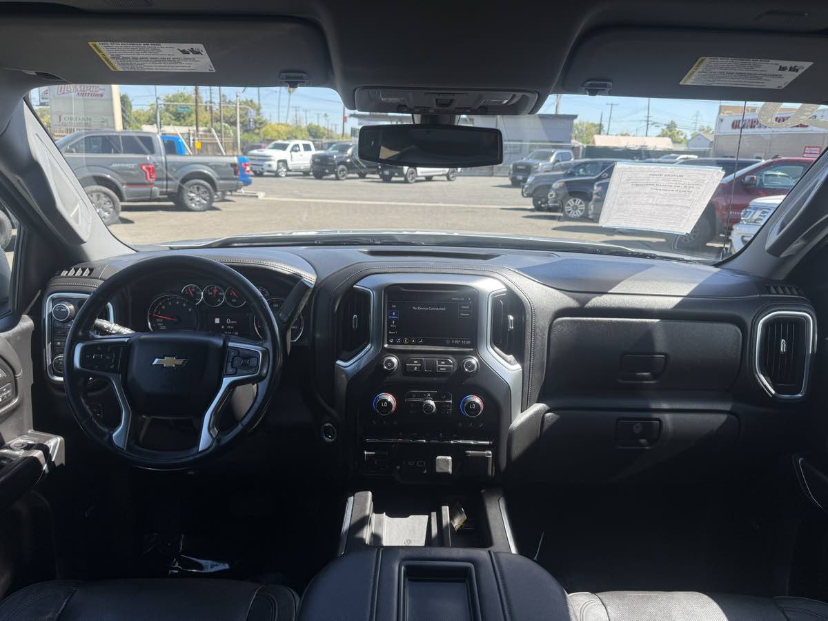 Chevrolet Silverado photo 8
