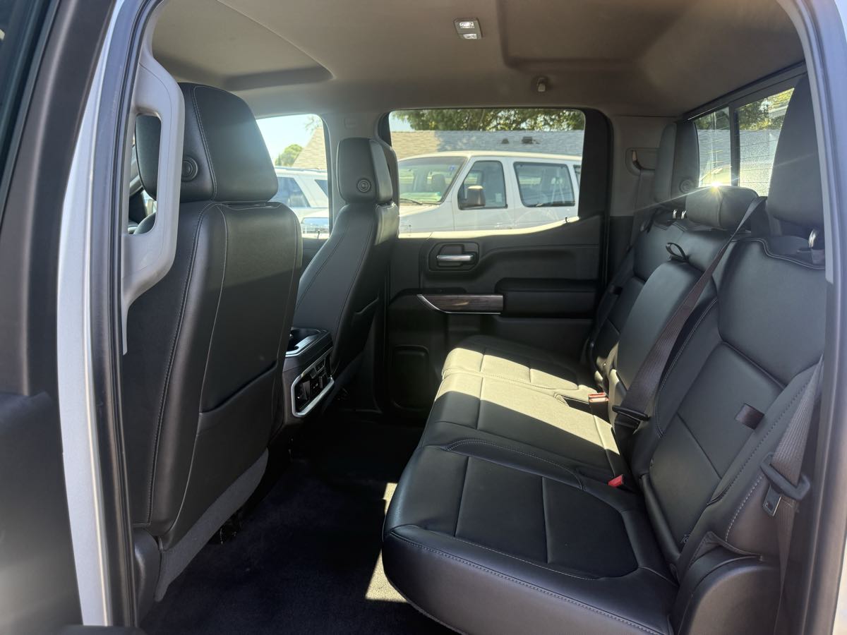 Chevrolet Silverado photo 10