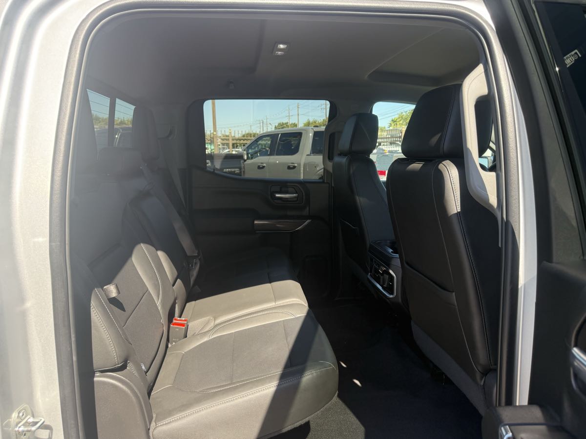 Chevrolet Silverado photo 12