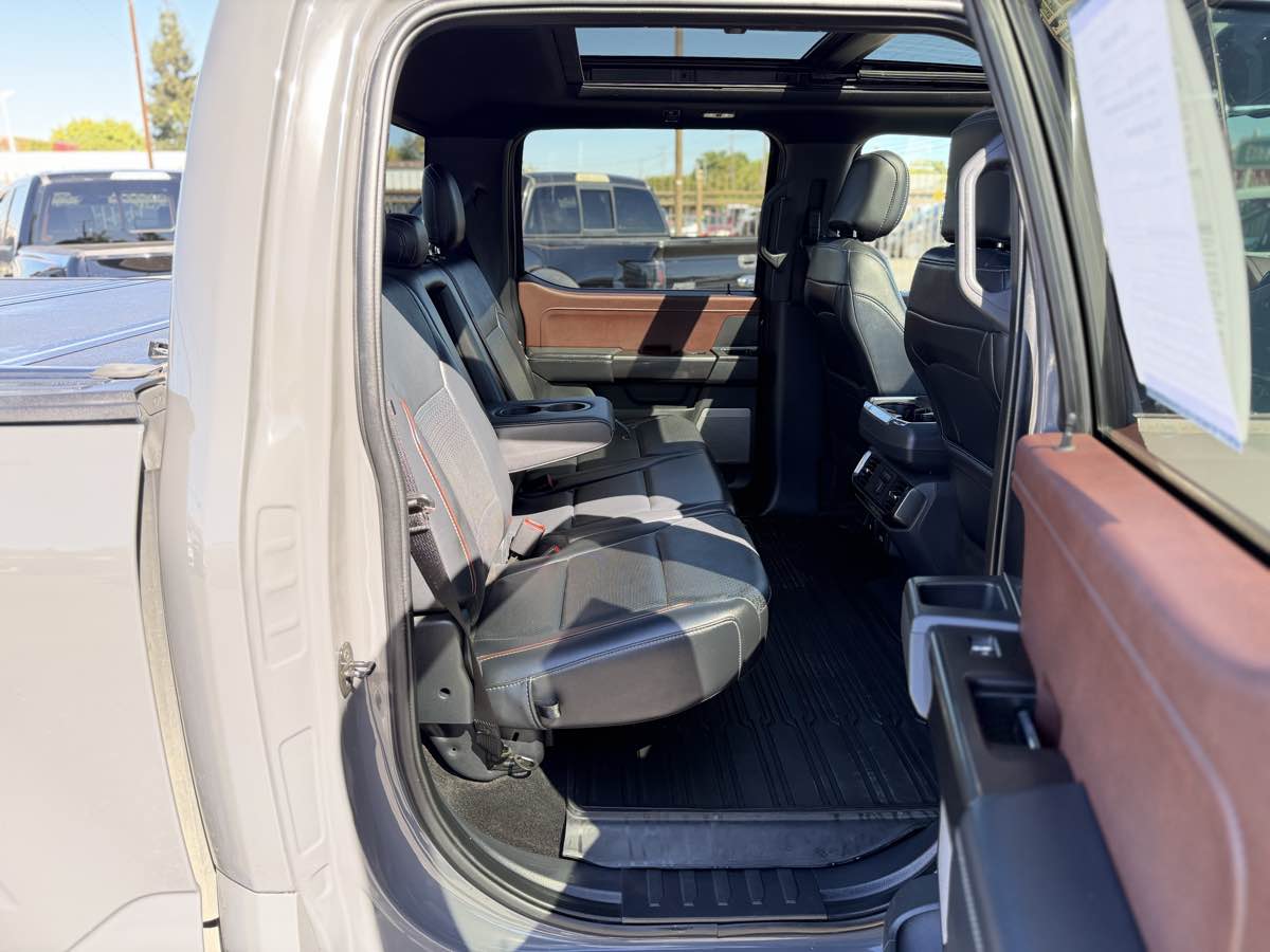 Ford F-150 photo 12