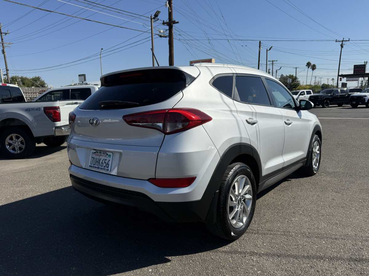 Hyundai Tucson photo 5