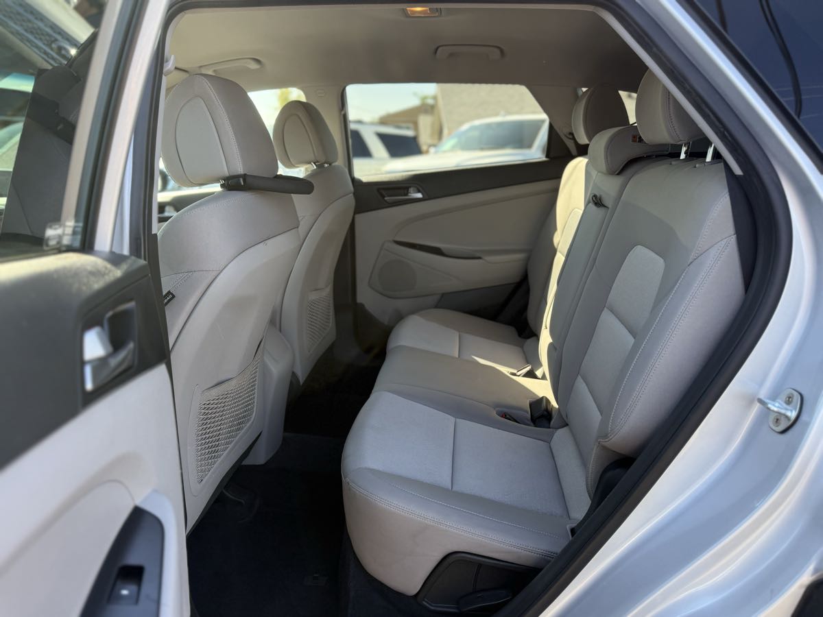 Hyundai Tucson photo 9