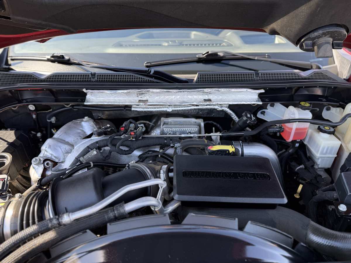 GMC Sierra photo 12
