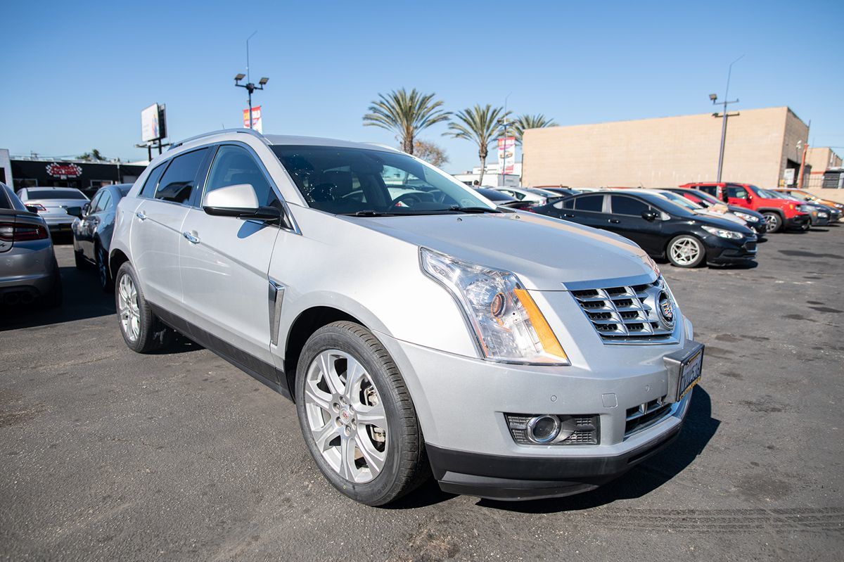 2016 Cadillac SRX Performance Collection