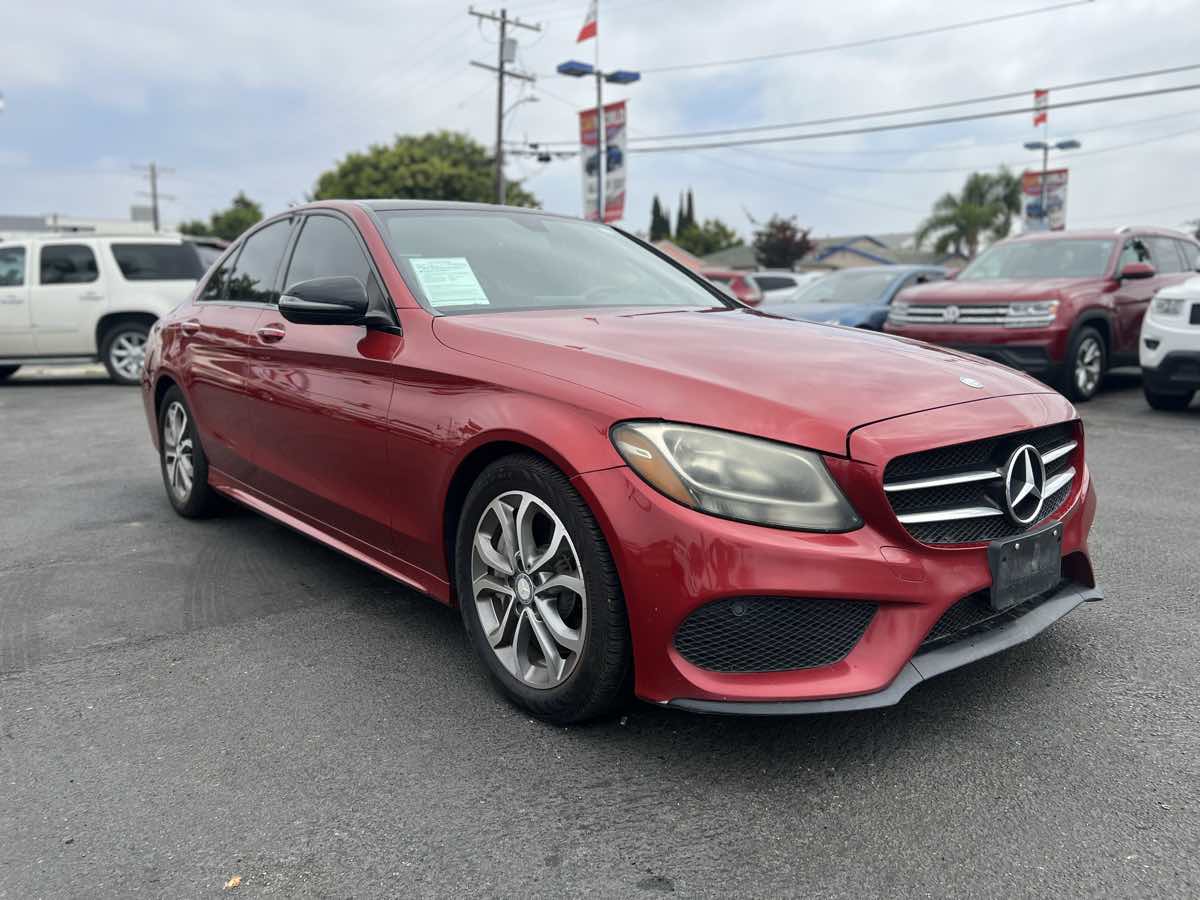 2016 Mercedes-Benz C 300 Sedan