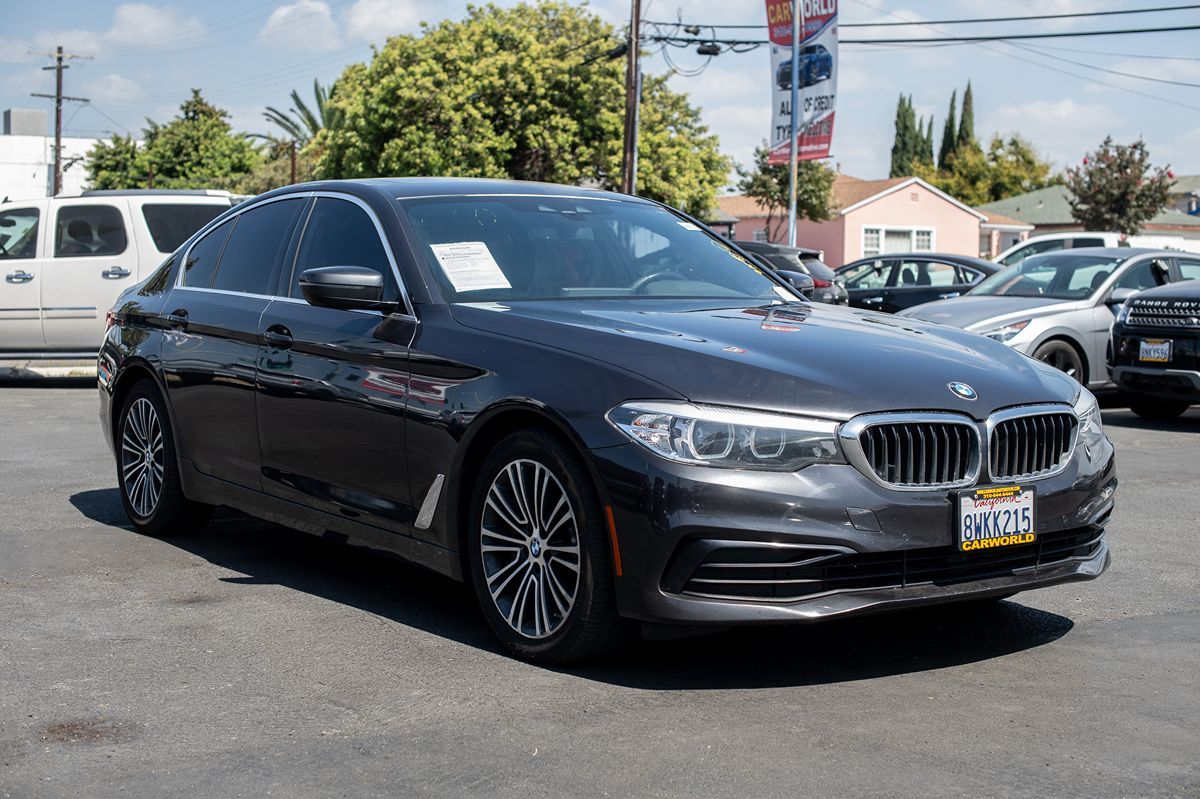 2019 BMW 5 Series 530i