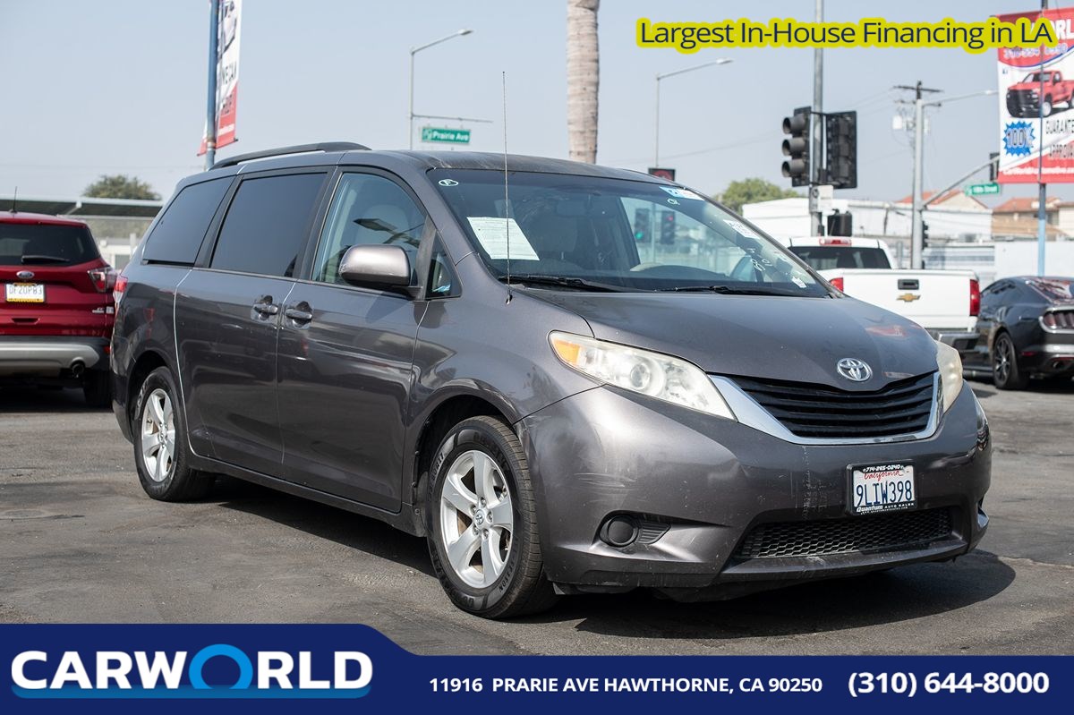 2013 Toyota Sienna LE