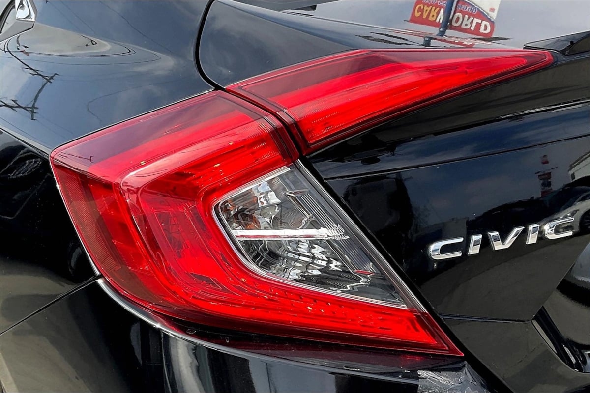 2018 Honda Civic EX-L - Photo 30