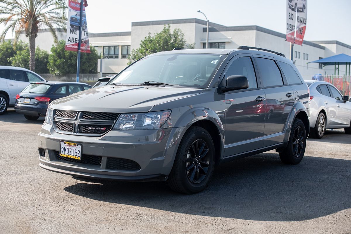2020 Dodge Journey SE Value photo 3