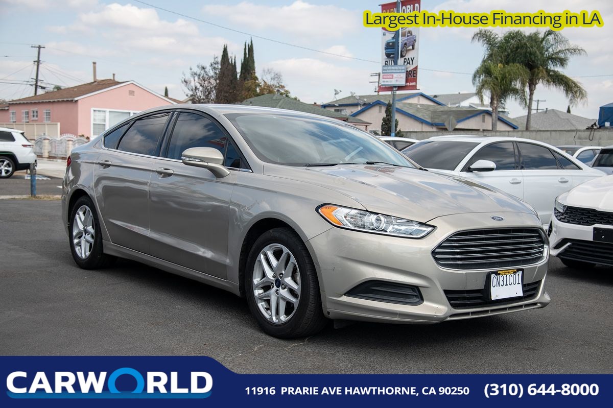 2015 Ford Fusion SE