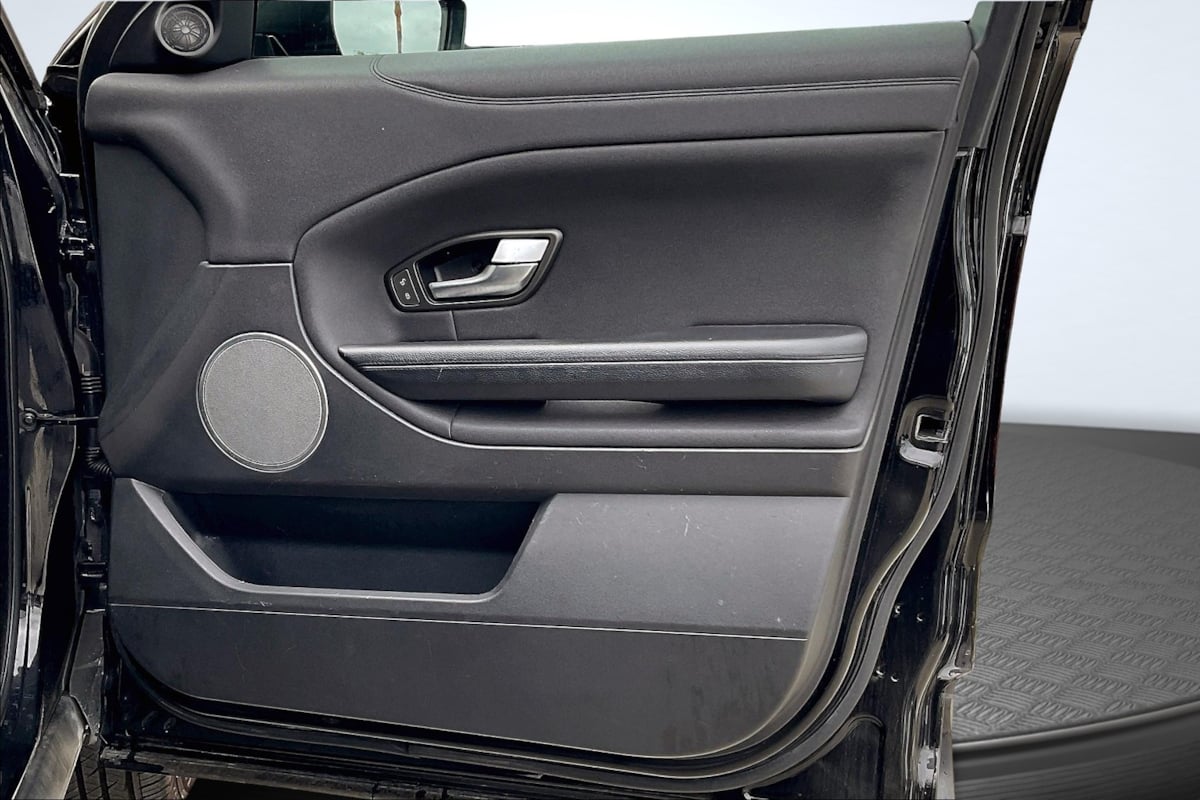 Land Rover Range Rover Evoque photo 23