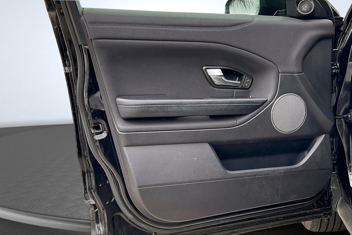 Land Rover Range Rover Evoque photo 22