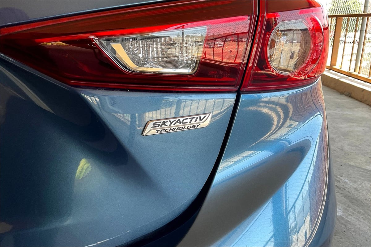 Mazda Mazda3 photo 8