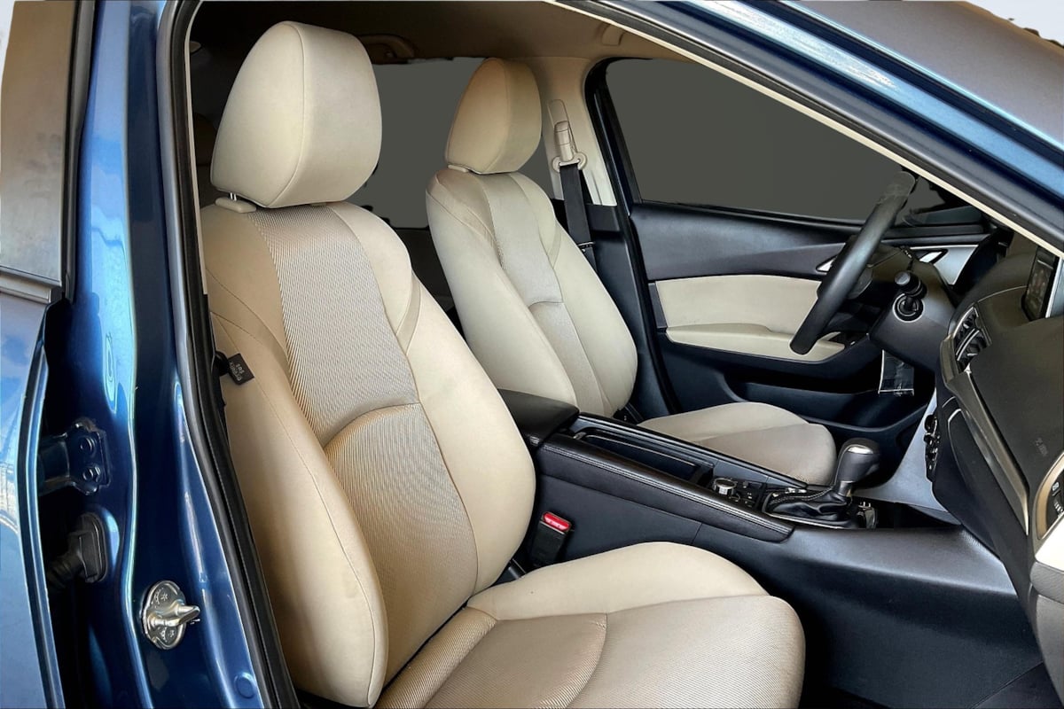 Mazda Mazda3 photo 7