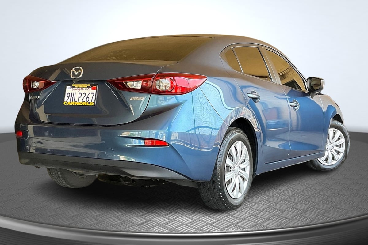 Mazda Mazda3 photo 13