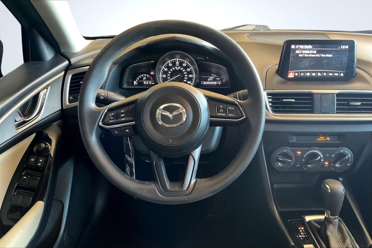Mazda Mazda3 photo 5