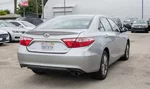 2016 Toyota Camry SE photo 3