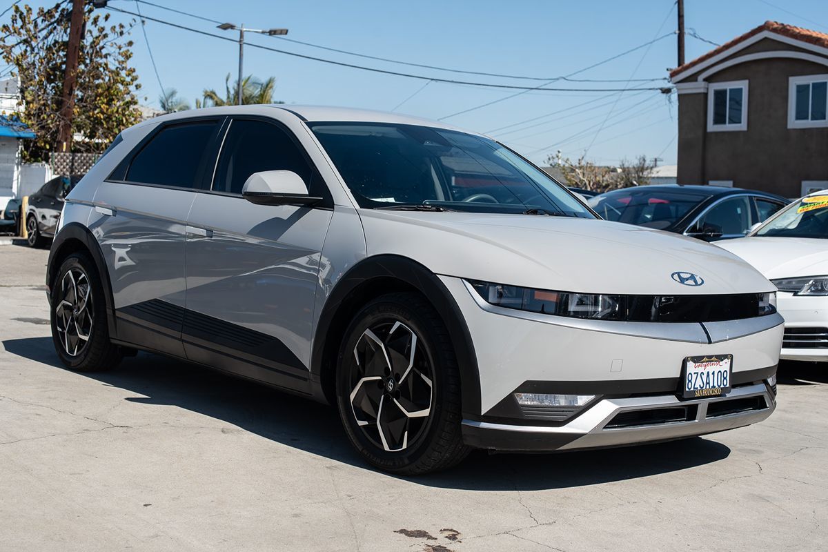 2022 Hyundai IONIQ 5 SE - Photo 8