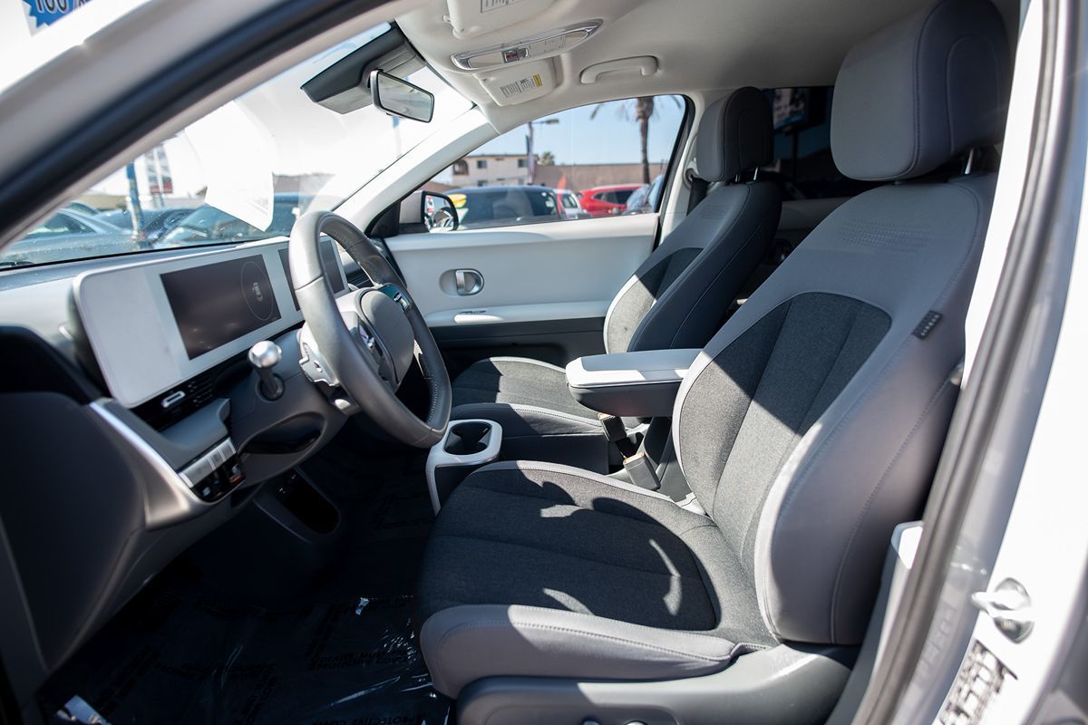 2022 Hyundai IONIQ 5 SE - Photo 15