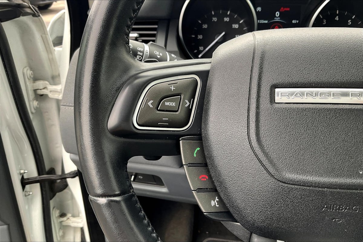 2018 Land Rover Range Rover Evoque SE - Photo 18