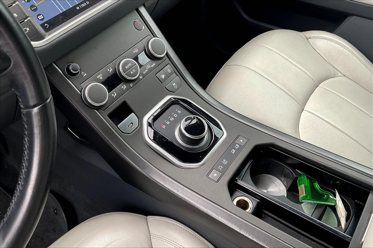 2018 Land Rover Range Rover Evoque SE - Photo 15
