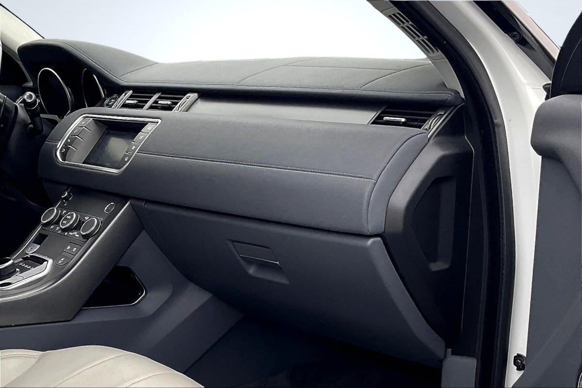 2018 Land Rover Range Rover Evoque SE - Photo 17