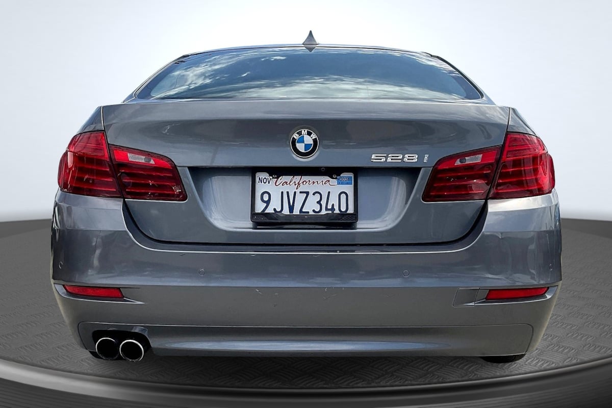 2014 BMW 5 Series 528i - Photo 4