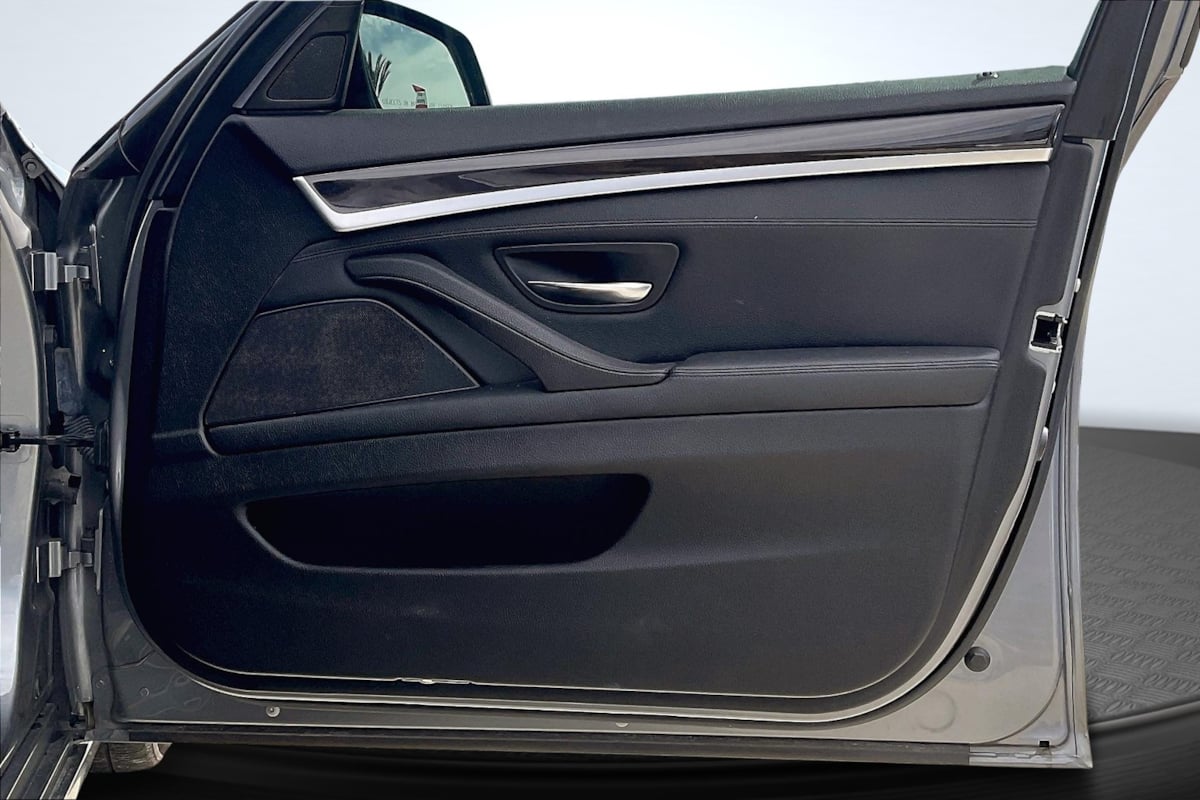 2014 BMW 5 Series 528i - Photo 23