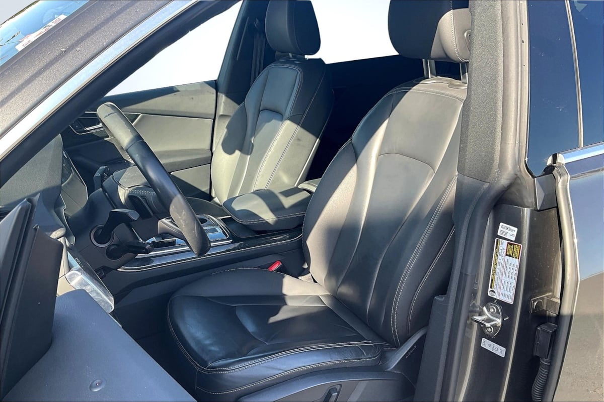 2019 Audi Q8 Premium - Photo 25