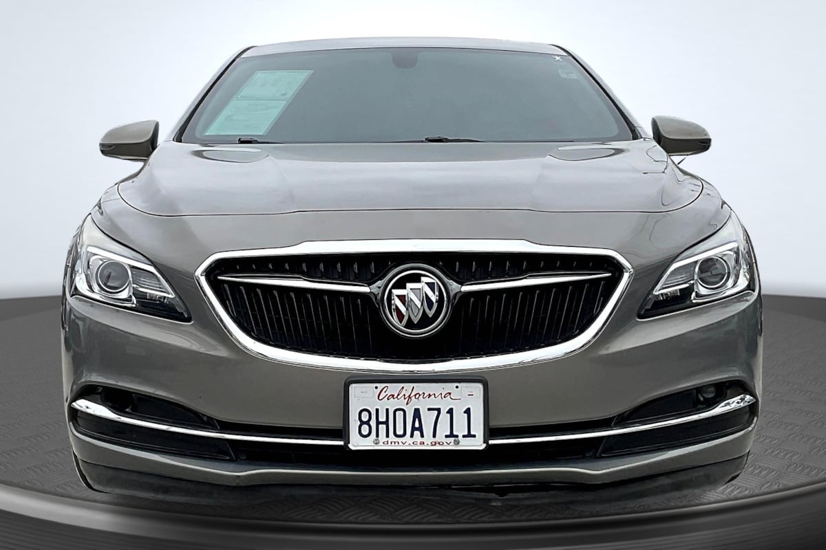 2018 Buick LaCrosse Preferred photo 3