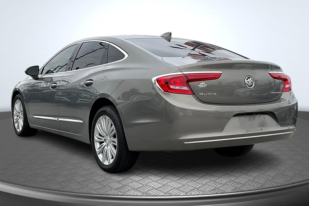 2018 Buick LaCrosse Preferred photo 2