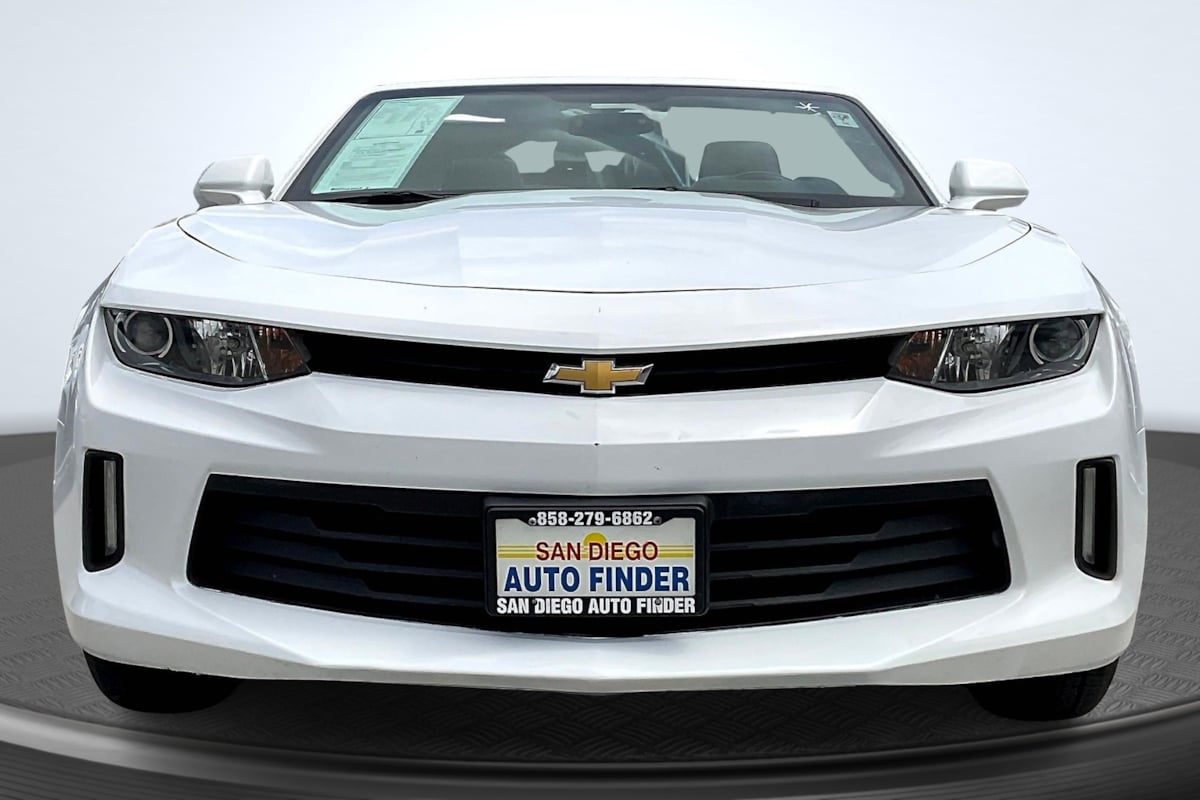 2018 Chevrolet Camaro 1LT photo 3
