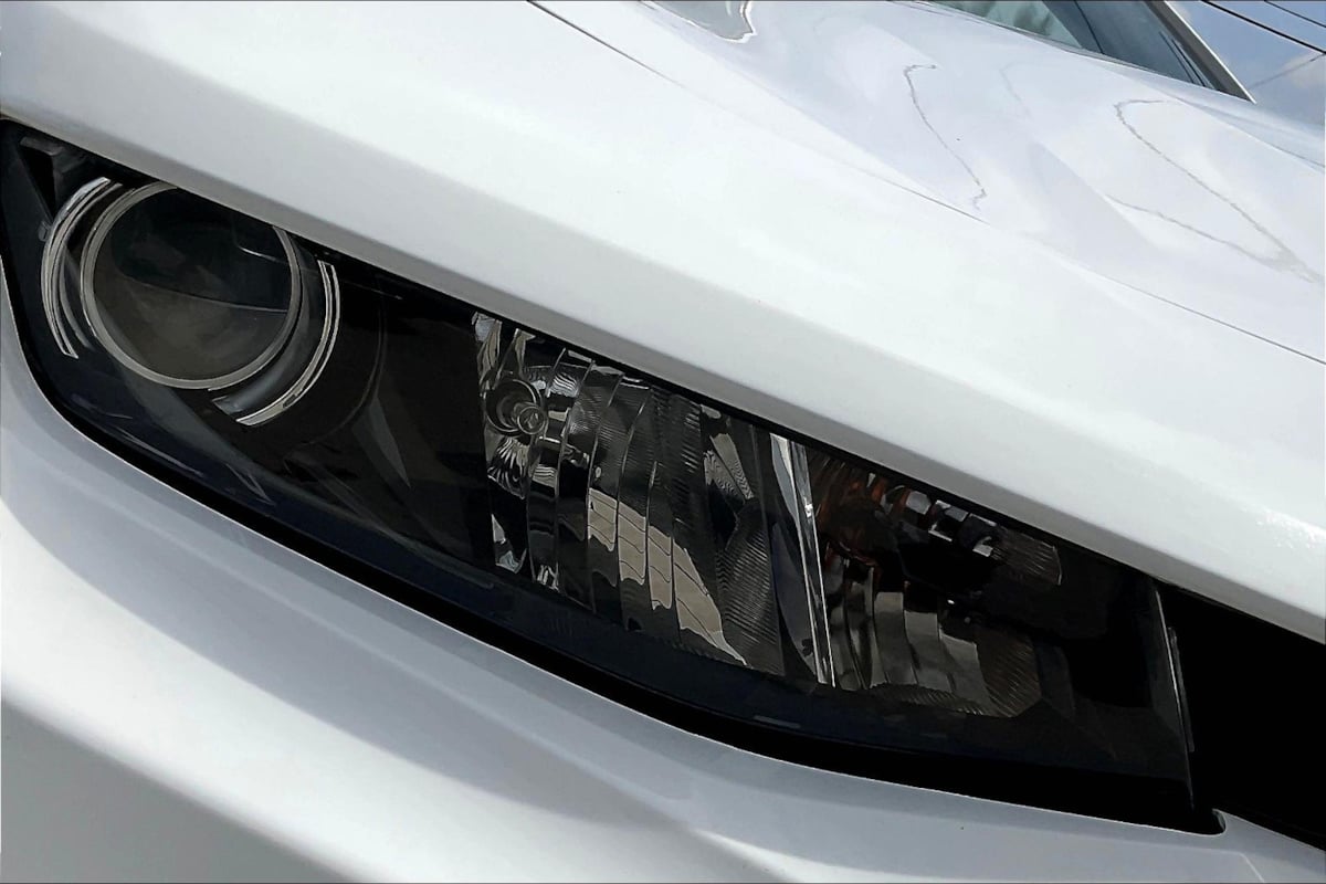 2018 Chevrolet Camaro 1LT photo 24