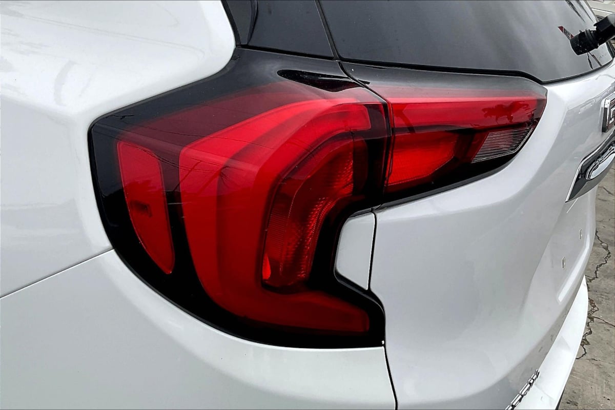 2020 Gmc Terrain SLE photo 27